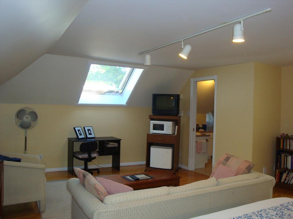 Downtown Bed & Breakfast มองก์ตัน ภายนอก รูปภาพ