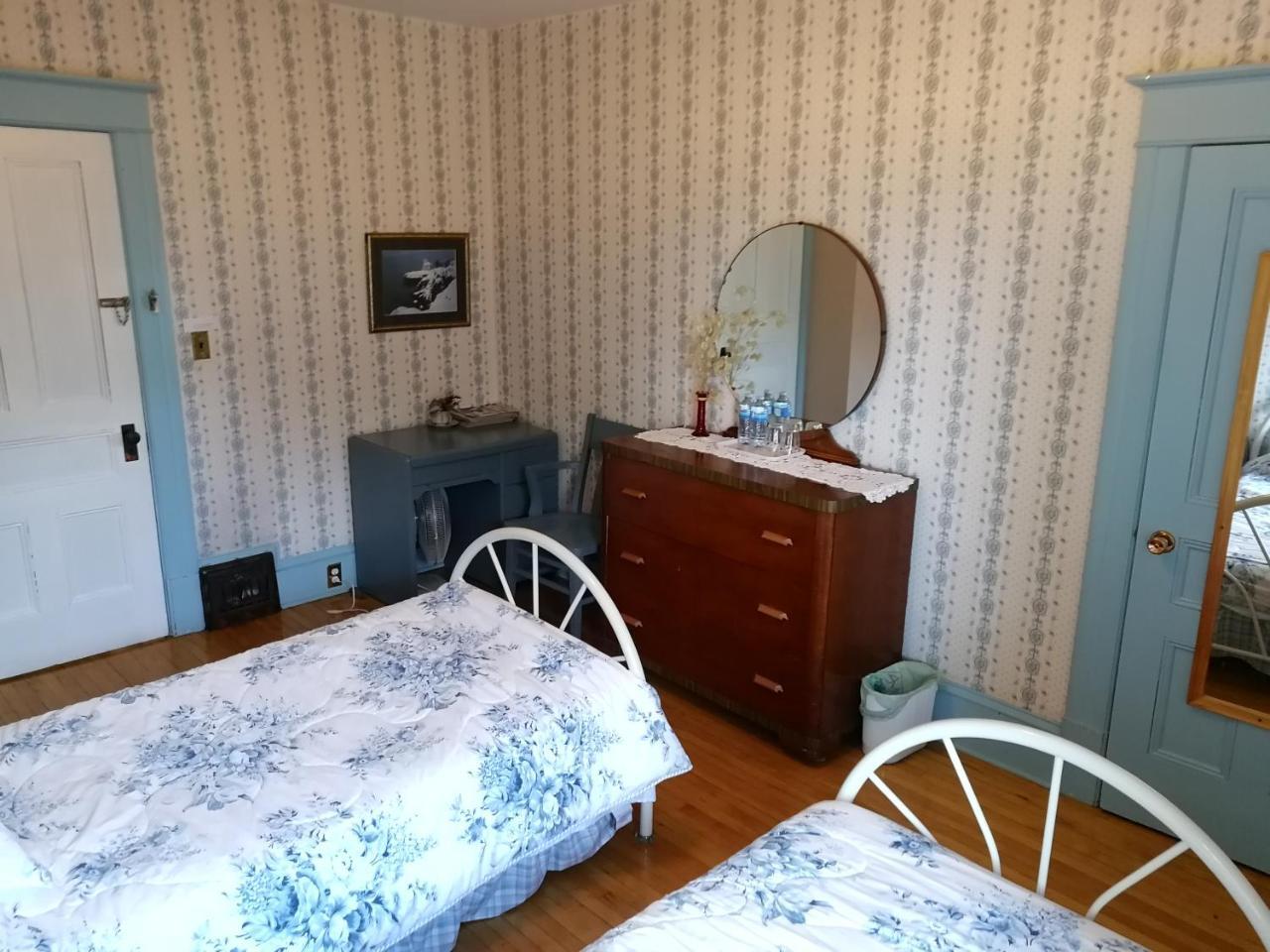 Downtown Bed & Breakfast มองก์ตัน ภายนอก รูปภาพ