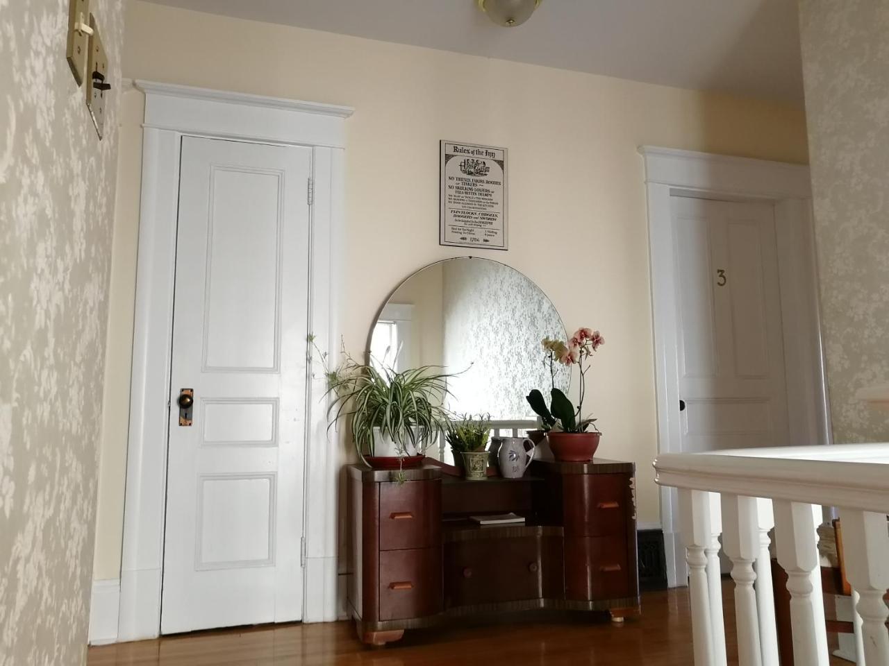 Downtown Bed & Breakfast มองก์ตัน ภายนอก รูปภาพ